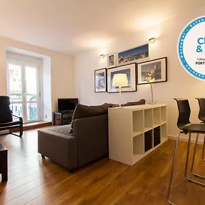Typical Tailor Made Flat In Graça Lisboa